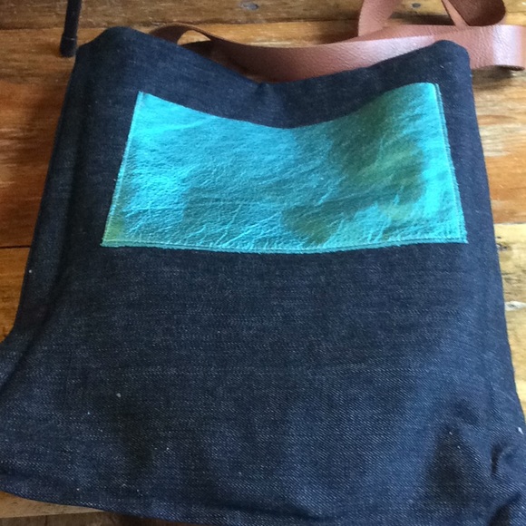 LIRA Patchwork Leather Tote - Picture 5 of 7